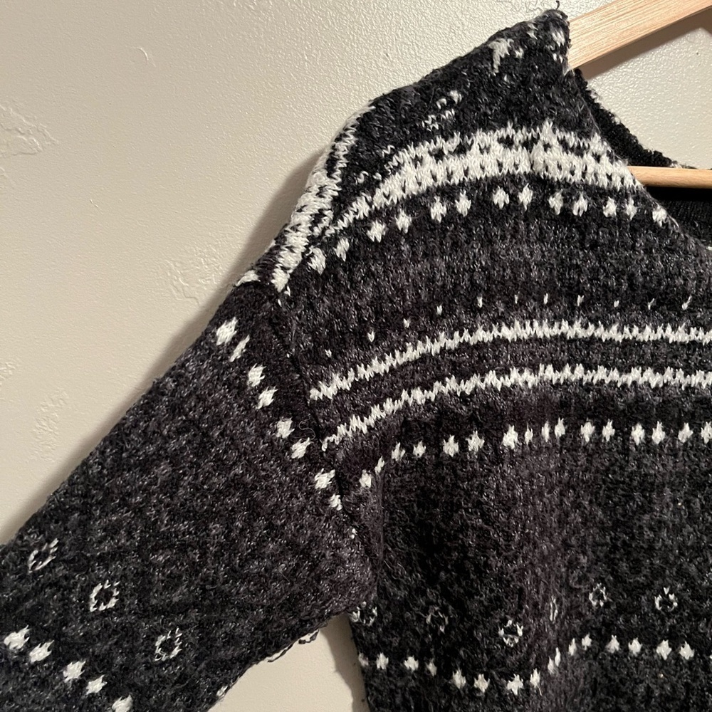 American Eagle Outfitters Isle Soft Sweater - Picture 5 of 8